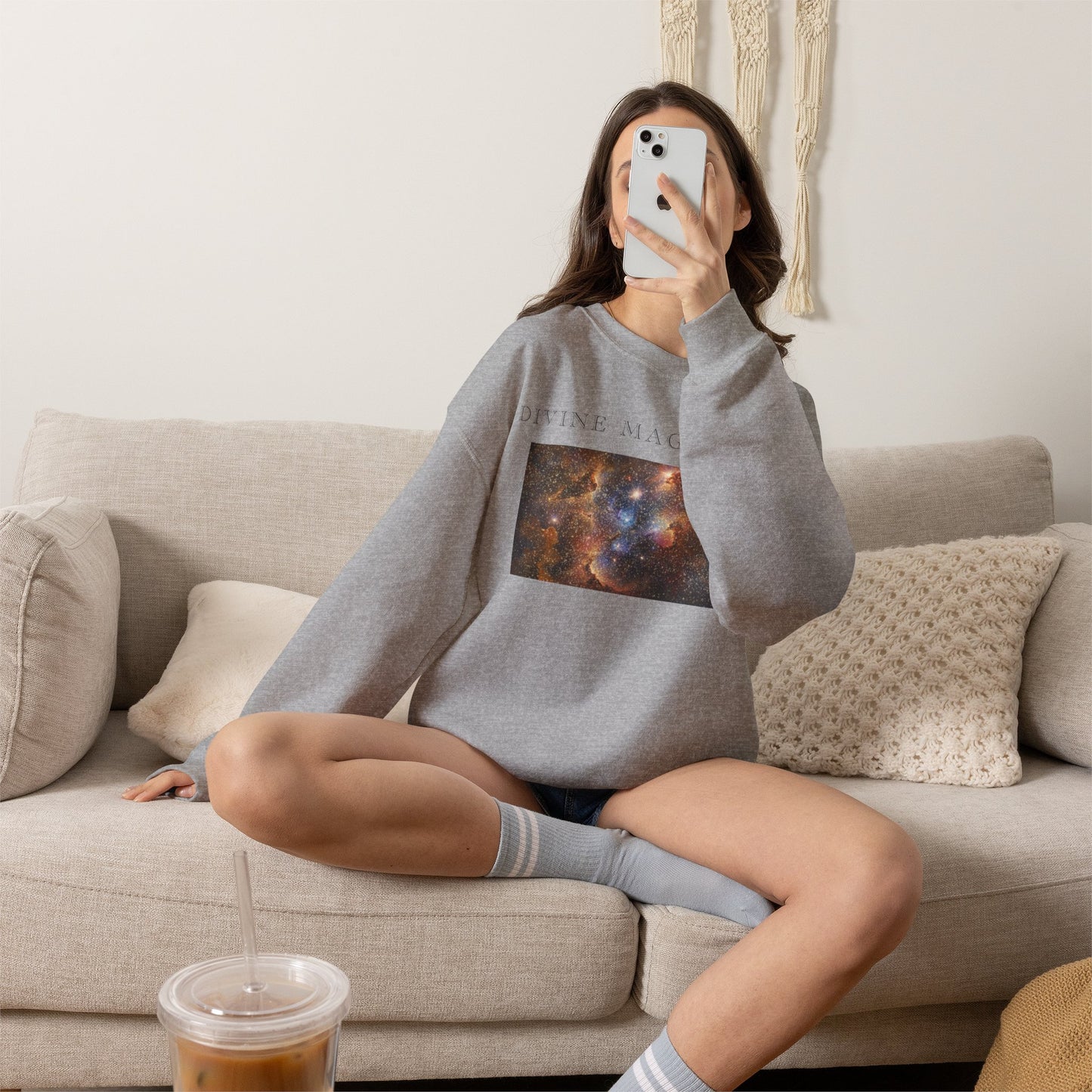 Sweatshirt - Universe 6